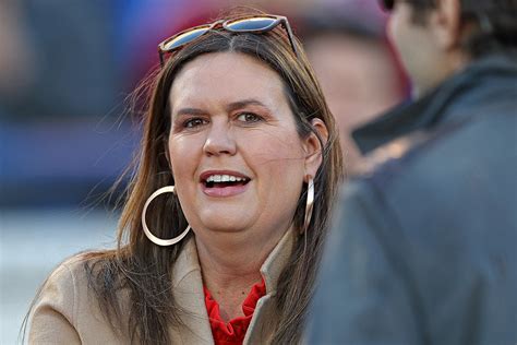 Sarah Huckabee Sanders Pops in Fiery